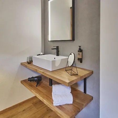 Wallehen By We Rent, Ski-in & Ski-out Appartement